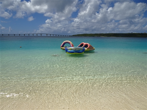 沖縄の宮古島のビーチ